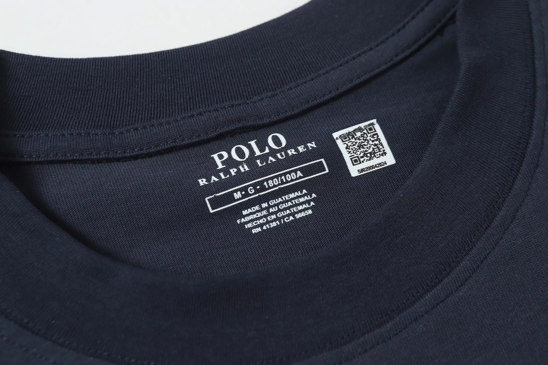P114 Style number: A002 (no discount for running quantity) [Ralph Lauren round neck solid color pony embroidered logo pure cotton short sleeves] ✅270g double yarn fabric, custom woven and dyed threads ✅Original sticker Scan the QR code to enter the official website ✅Large version, loose and stylish, can wear up to 200 pounds Color: black white navy sky blue burgundy blue floral gray dark gray Size: S-XL